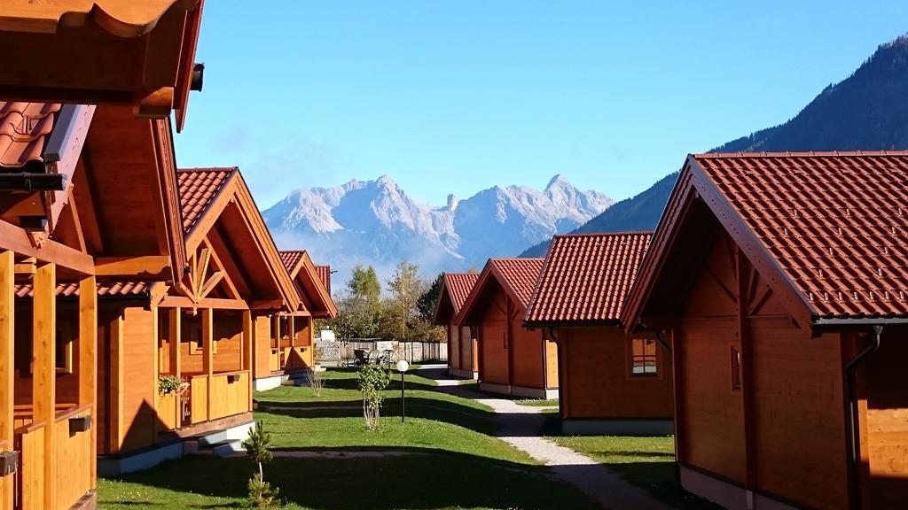 Feriendorf Oberreit Hotel Maishofen Exterior photo